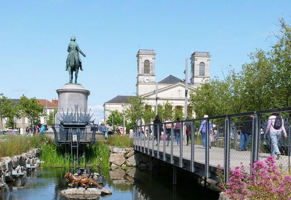 Maloca' Joffre La Roche-sur-Yon Buitenkant foto